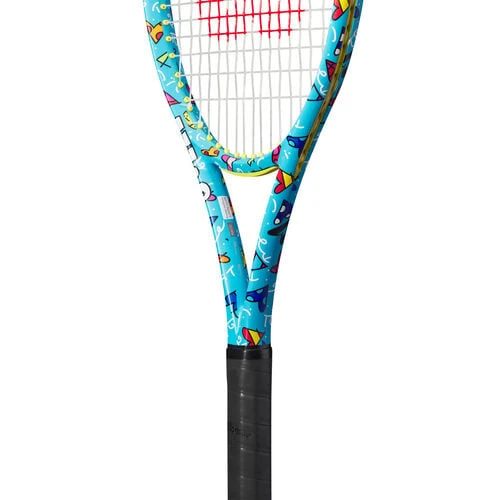 Wilson Ultra 100 V4.0 Britto Hearts Tour Racket 6 Wilson Ultra 100 V4.0 Britto Hearts Tour Racket - Image 4